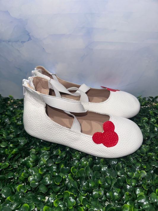 Ivy Ballet White Mouse