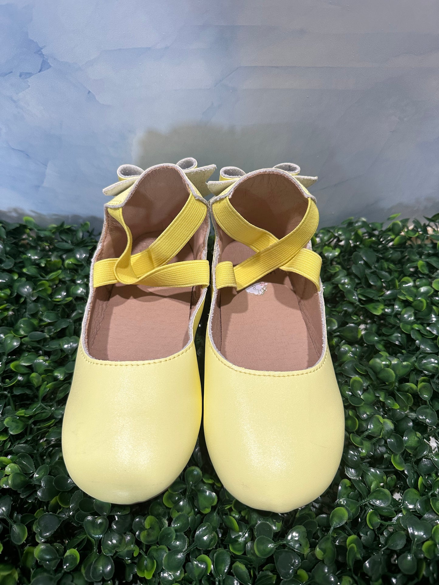 Violet Bow Ballet Pastel Yellow